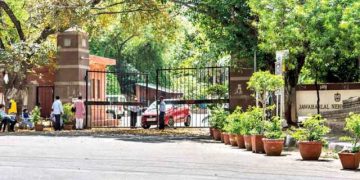 ‘মোৰ ঘৰলৈ আহা, তাৰপিছত…’, একাধিক শিক্ষাৰ্থীৰ বিস্ফোৰক অভিযোগ; অধ্যাপকৰ কাণ্ডত উত্তাল JNU