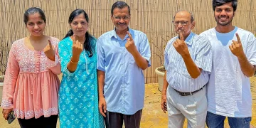 এইবাৰ ভোটাৰ তালিকাৰ পৰা বাদ পৰিল কেজৰিৱালৰ নাম? SIR-ত ‘আনমেপড’ আপৰ মুৰব্বীৰ গোটেই পৰিয়াল