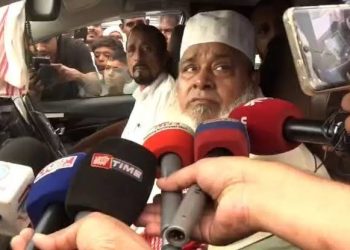 আজমলৰ হুংকাৰ- ‘ইনশাল্লাহ, ময়েই জিকিম’, বিজেপি প্ৰাৰ্থী দেৱাশীষ শৰ্মাক ইংৰাজীত কথা ক’বলৈ ‎প্ৰত্যাহ্বান