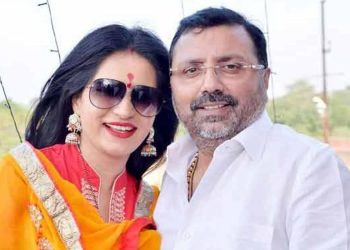 নিজৰ ভগ্নীকেই বিয়া কৰালে নেকি সাংসদ নিশিকান্ত ডুবেই? সাংবাদিকৰ প্ৰশ্নত স্পষ্ট উত্তৰ নিদি কথা সলালে বিজেপি সাংসদগৰাকীয়ে