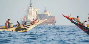 চৌদি সমৰ্থিত সেনাক পৰাভূত কৰি হানিছ দ্বীপপুঞ্জ দখল কৰিলে হুথিয়ে!  কোন দিশে য়েমেনৰ ভৱিষ্যত?