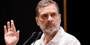 ‘ভোটৰ পিছত এইবাৰ দল চুৰি!’ তৃণমূলৰ প্ৰতীক ফ্ৰীজ কৰাৰ পিছতেই সৰৱ ৰাহুল, নিৰ্বাচন আয়োগক তুলাধূনা