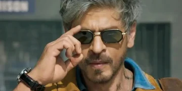 ২৪৯০ কোটি টকা হেৰুৱাইও ভাৰতৰ শীৰ্ষ ধনী অভিনেতা শ্বাহৰুখ খান; দ্বিতীয় স্থানত কোন?