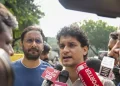 হাতত ত্ৰিৰংগ, গেট পাৰ হৈ যন্তৰ মন্তৰত প্ৰৱেশ; পুনৰ আটক চিজেপি নেতা সৌৰভ দাস-আশুতোষ ৰাংকা
