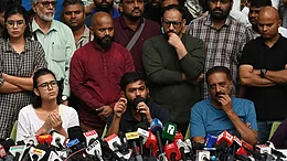 ‘জ্ঞানেশ কুমাৰক বচাবলৈ দেশৰ মানুহৰ সৈতে যুঁজ দিছে মোডী-শ্বাহে’, দীপকে-নেহাৰ গুৰুতৰ অভিযোগ