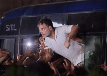 “প্ৰাধিকৃত প্ৰতিনিধি অবিহনে সাক্ষাৎ অসম্ভৱ”: ৰাহুল গান্ধীক কিয় লগ নকৰিলে নিৰ্বাচন আয়োগে?