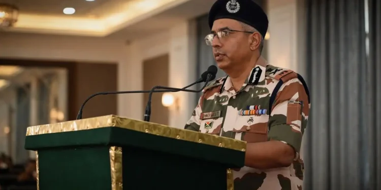 ভাৰত-তিব্বত সীমান্ত আৰক্ষীৰ সঞ্চালক প্ৰধান শত্ৰুজিৎ কাপুৰ। ফটোঃ সংগ্ৰহীত।