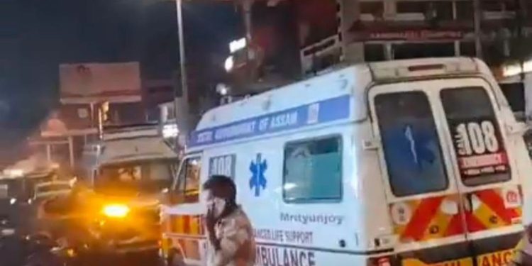 গুৱাহাটীত নিশা ভয়ংকৰ কাণ্ড! বৰা চাৰ্ভিছৰ ‘হোটেল বিলাস ইন’ত গুলীচালনাত ৫ জনৰ মৃত্যু